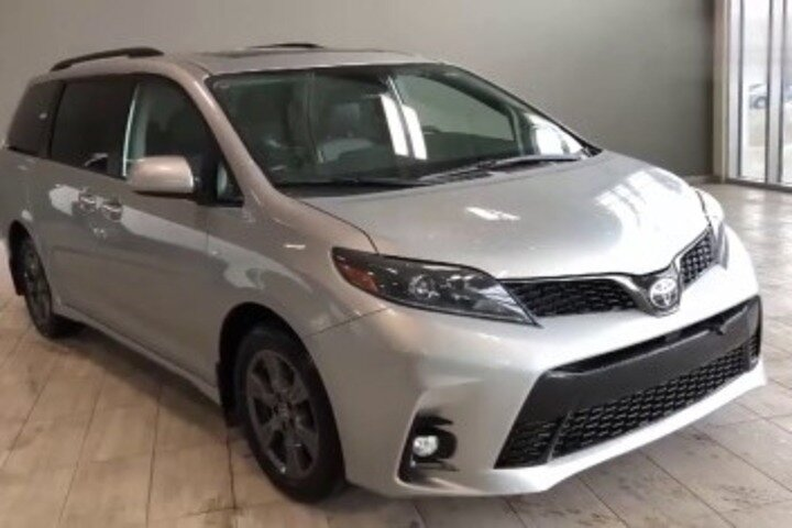 Auckland Airport AKL to Auckland/NorthShore/Middlemore/Chinatown  - Photo 1 of 7